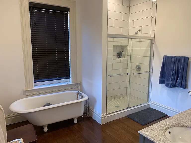3325 Indiana Ave — Photo 20