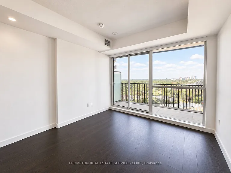 18 Esther Shiner Blvd #1906 — Photo 4