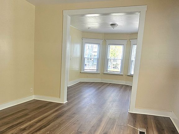 3rd image of 722 Winchester Ave #1A