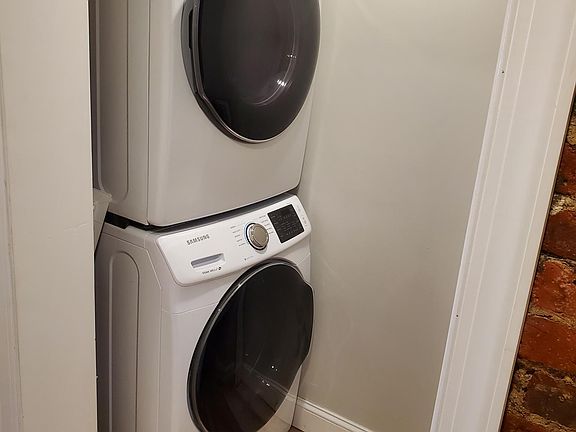 5th image of 45 Clifton Pl #13B