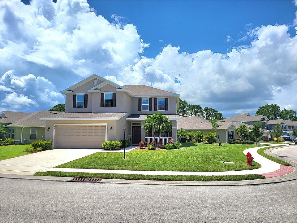 1st image of 832 NE Whistling Duck Way