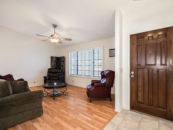 4th image of 5936 W Greenbriar Dr
