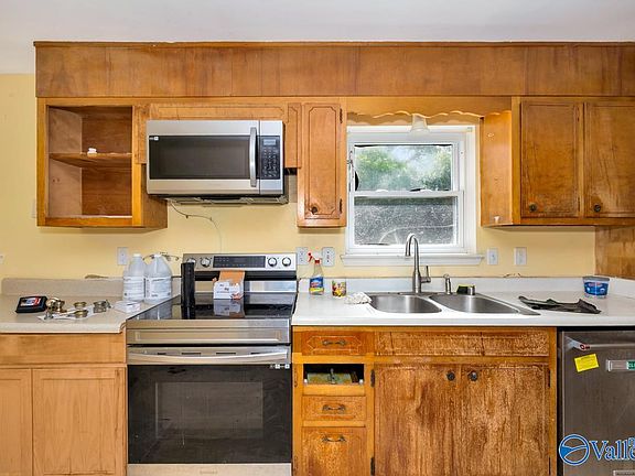 4th image of 2100 Aftonbrae Dr SE
