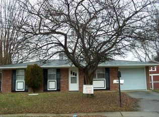 9902 E Strathmore Ct, Indianapolis, IN