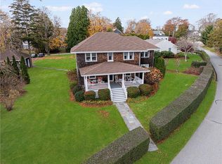 63 Longfellow Rd, Jamestown, RI 02835