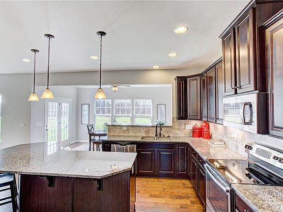 3rd image of 8569 McNamara Dr