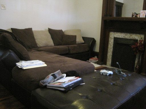 3rd image of 121 W 9th Ave