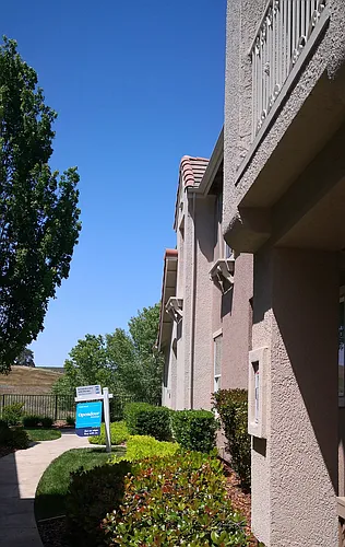 2102 Esplanade Cir Photo 1