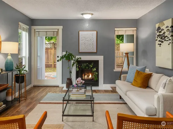 13717 Linden Avenue N #107, Seattle, WA 98133