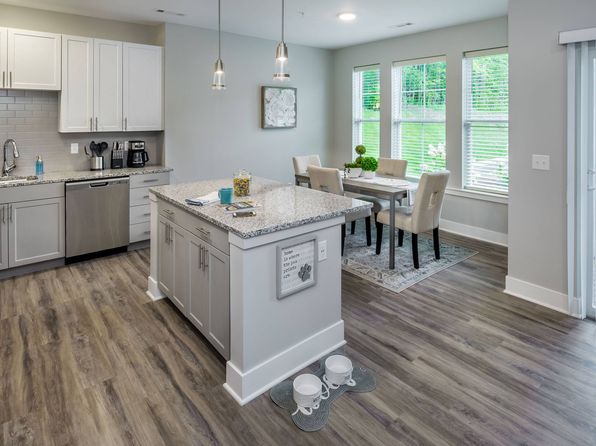 The Residences at Crosstree, 2 Conway St #10R-204, Freeport, ME 04032