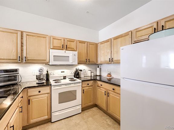 4th image of 5255 Memphis Street #319