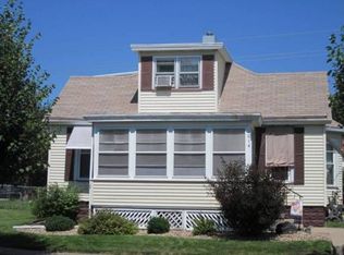 1014 S Central Ave, Burlington, IA