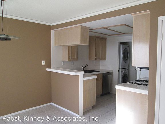 5th image of 1121 Obispo Ave Unit 203