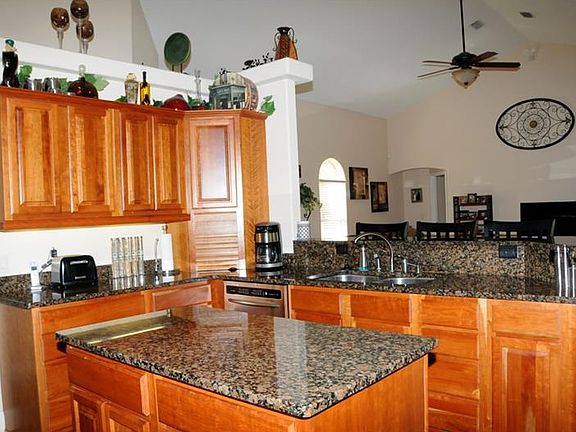 2nd image of 3432 SE 20th Ln