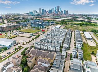 2813 Clinton Dr, Houston, TX 77020