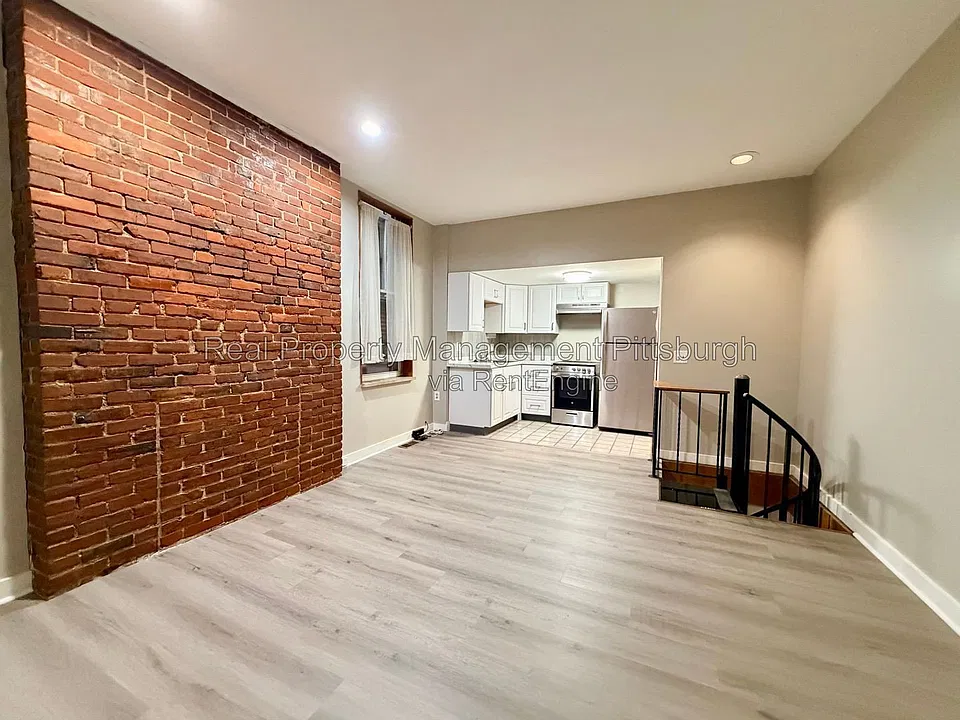 332 Lehigh Ave #1A