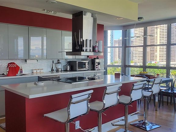 2nd image of 3600 Mystic Pointe Dr APT 913