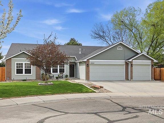 3rd image of 2441 N Snow Goose Way
