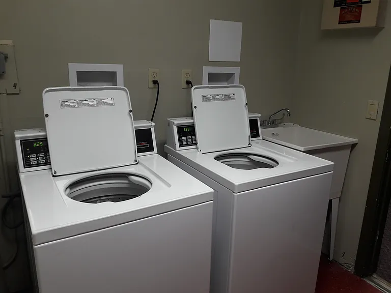 Eastern Trails Apartments and Storage — Photo 7