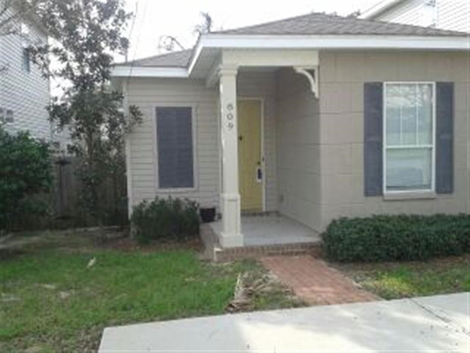 1st image of 809 N Tarragona St