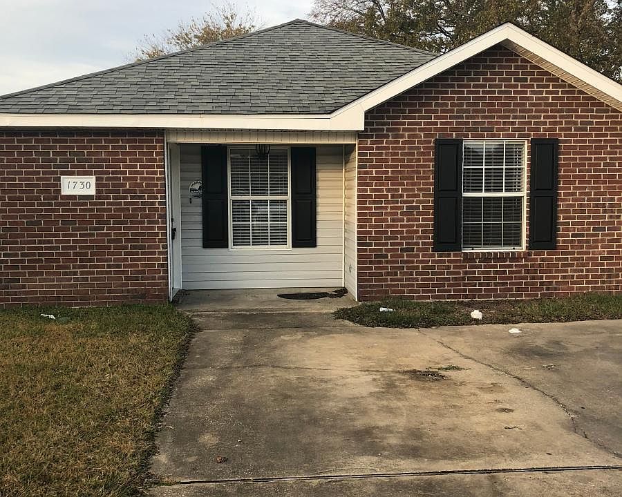1st image of 1730 N Tallowood Dr