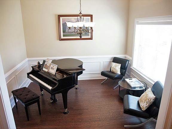 Entryway dining room
