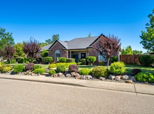 19348 Lexington Ln, Redding, CA 96003