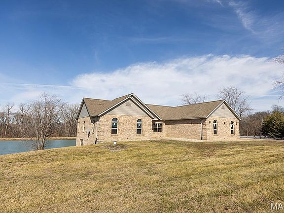 2nd image of 13025 Deer Run Rd