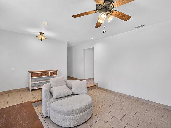 4th image of 12017 Apache Ave NE