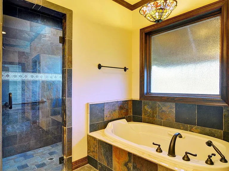 3407 Penticost St — Photo 20