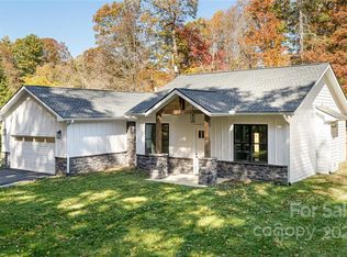 1200 Garden Ln, Hendersonville, NC 28792