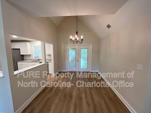 5th image of 1226 Grace Meadow Dr