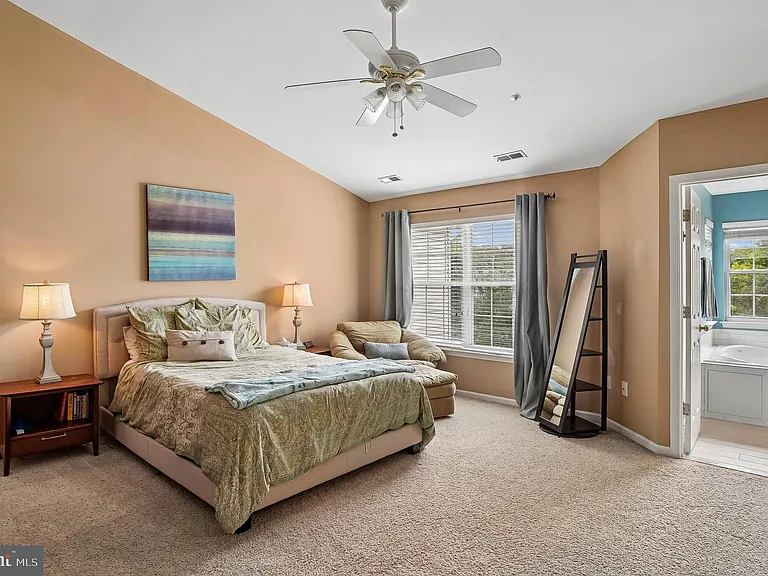 3836 Glebe Meadow Way — Photo 18