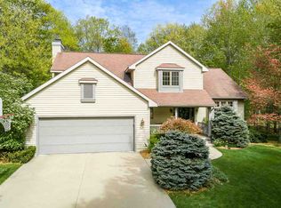 2792 N Waskevich Ln, Midland, MI 48642