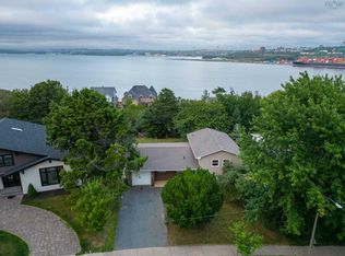 41 Bayview Rd, Halifax, NS B3M1N8