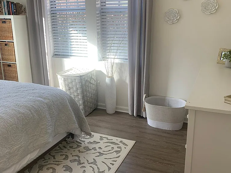 1812 N Queens Ln #217 — Photo 28