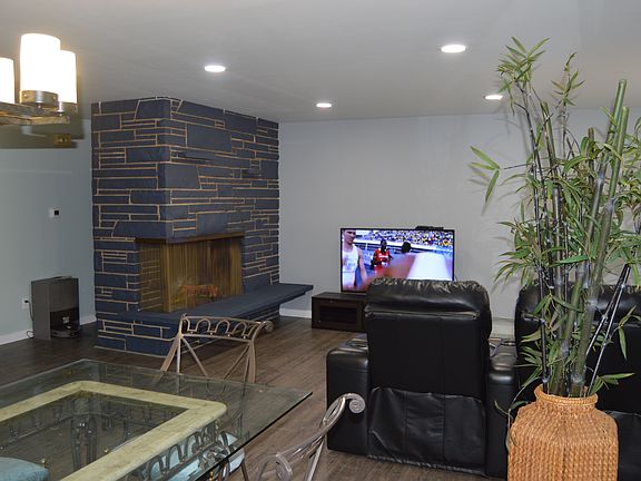 5th image of 18534 55th Ave NE #1