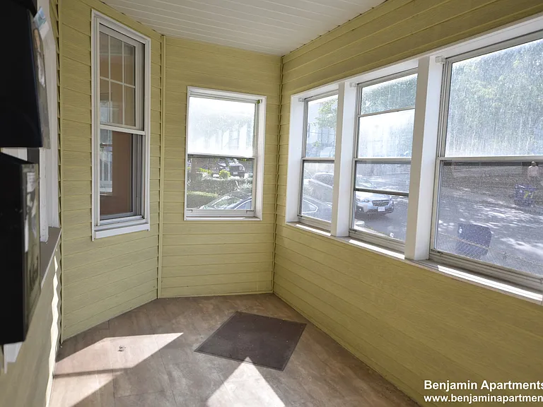 74 Brooks St #13 — Photo 25
