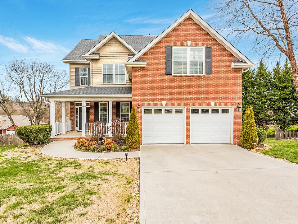 1st image of 813 Lourdes Ln