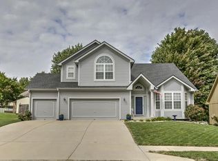 1404 NE 79th St, Gladstone, MO 64118