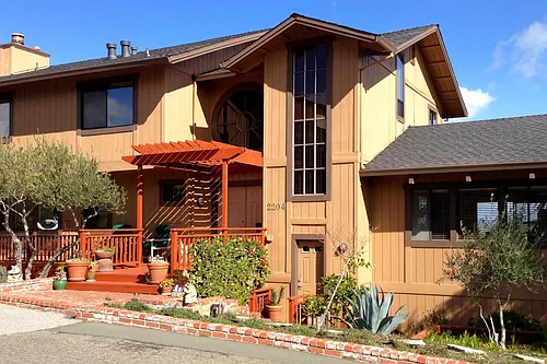 2204 Laguna Vista Dr Photo 1