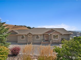 4155 Crestview Rd, Wenatchee, WA 98801