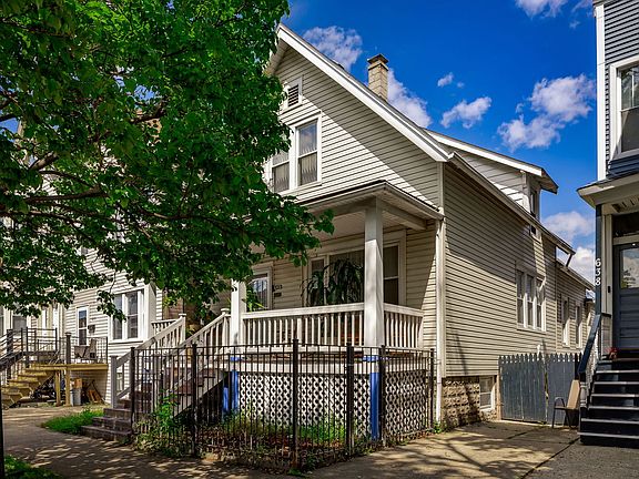 2nd image of 640 W 44th St