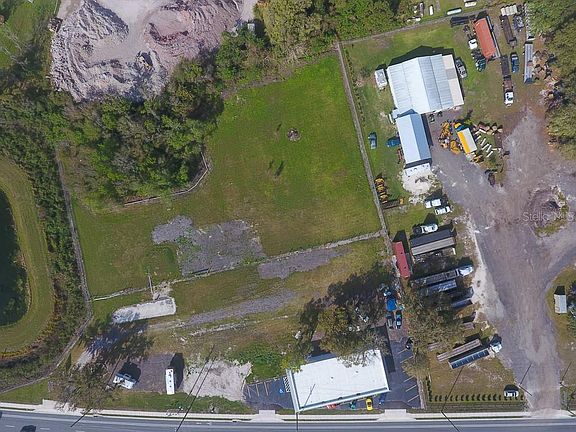 2nd image of 1221 SW Highway 17