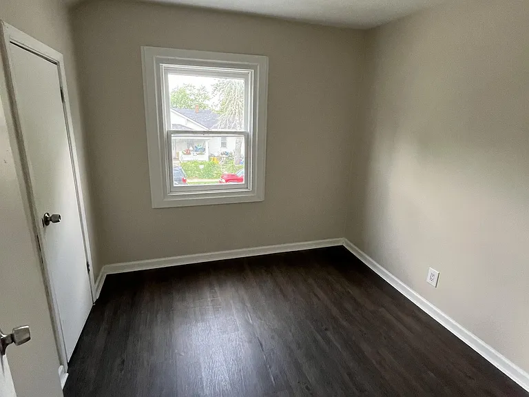 2408 Brown St — Photo 2