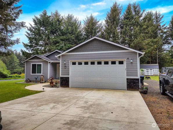 48 Schram Drive, Hoquiam, WA 98550