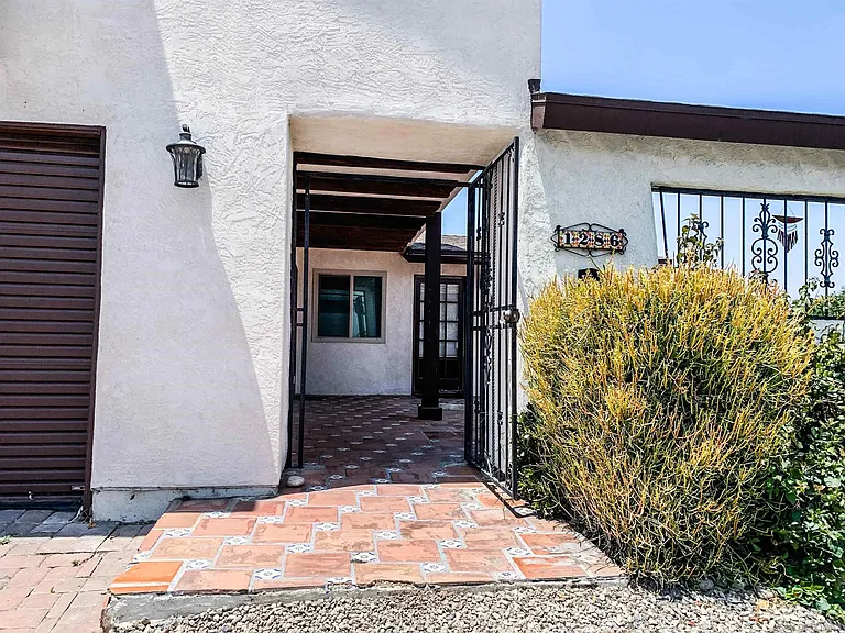 1286 Otono St — Photo 2