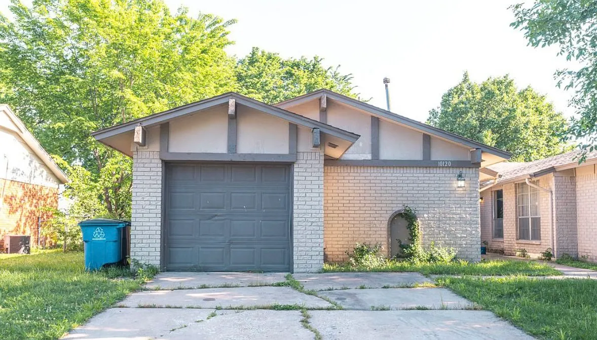 3 bed, 1450 sqft, $1,400 — Photo 1