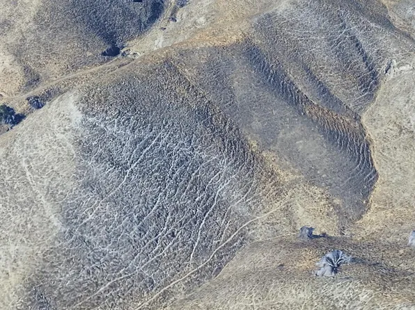 9 Warthan Canyon Rd, Coalinga, CA 93210