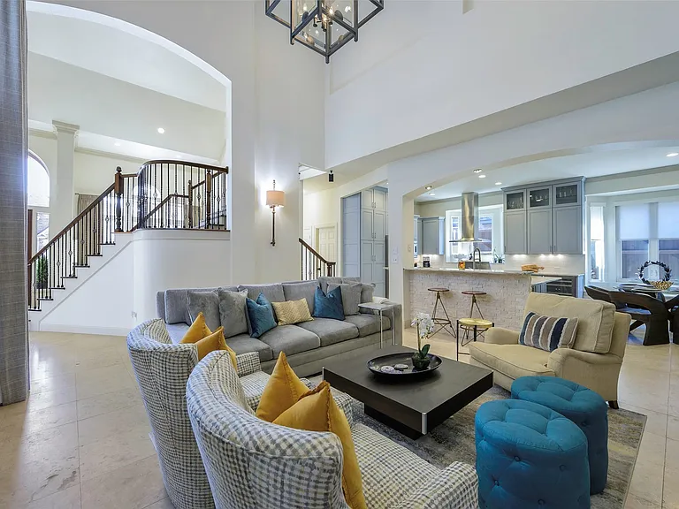 5913 Hempstead Dr — Photo 15